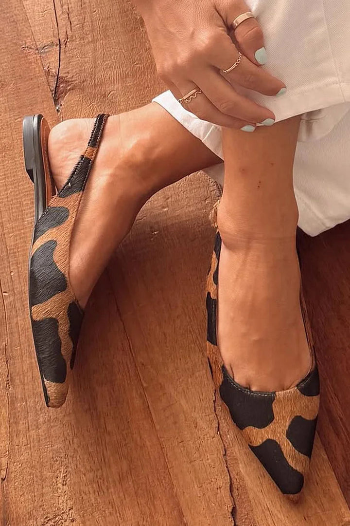 LEONORA | Elegant Slingback with Pointed Toe and Animal Print for a Unique Style