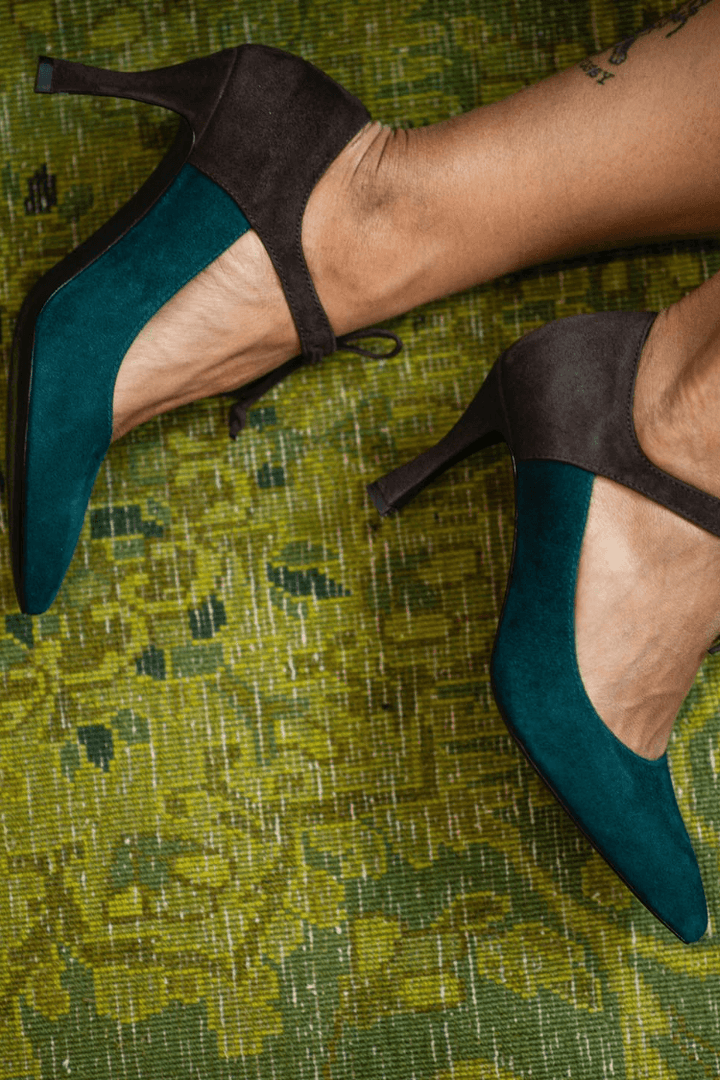 LUCREZIA | ANKLE STRAP PUMPS
