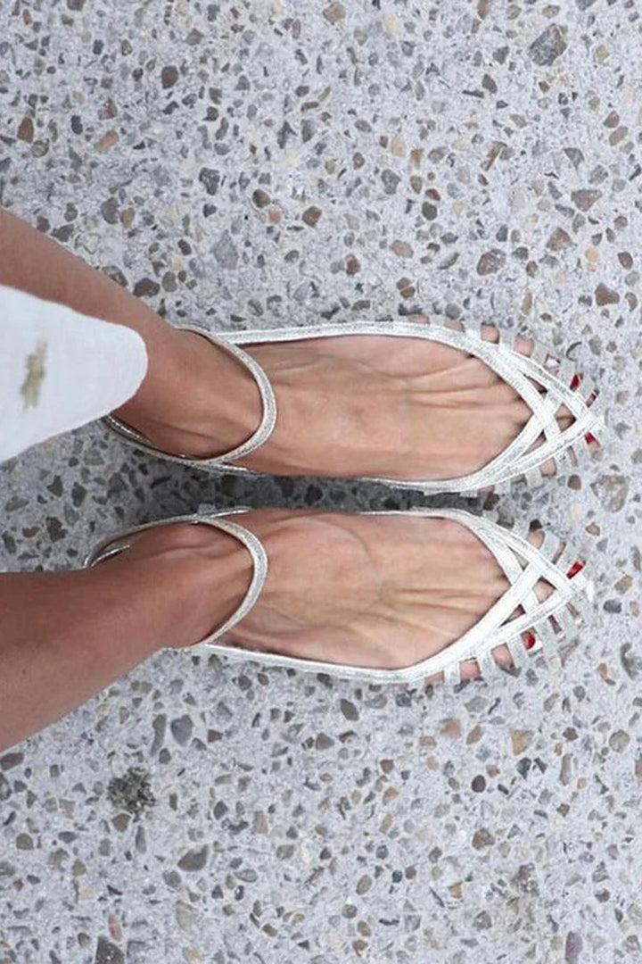 GIADA | Elegant woven ballerinas with ankle strap for a sophisticated style