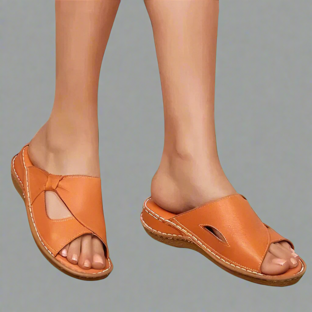 NORTHLINE STUDIO | Slip-On Sandals
