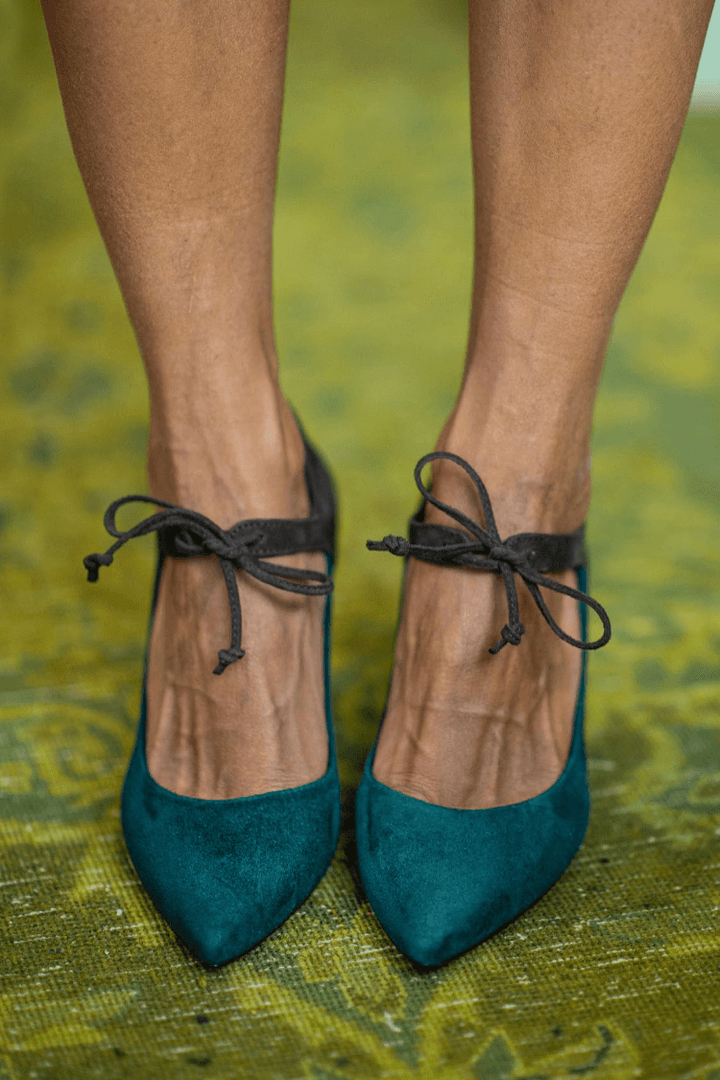 LUCREZIA | ANKLE STRAP PUMPS