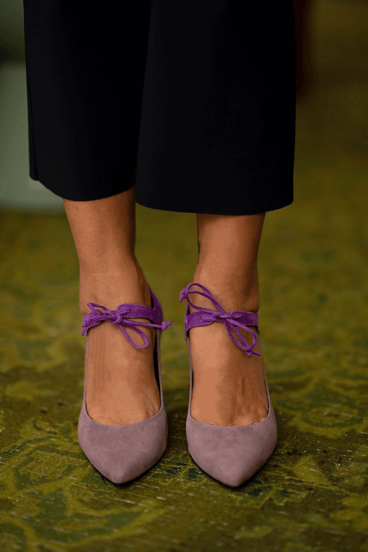 LUCREZIA | ANKLE STRAP PUMPS