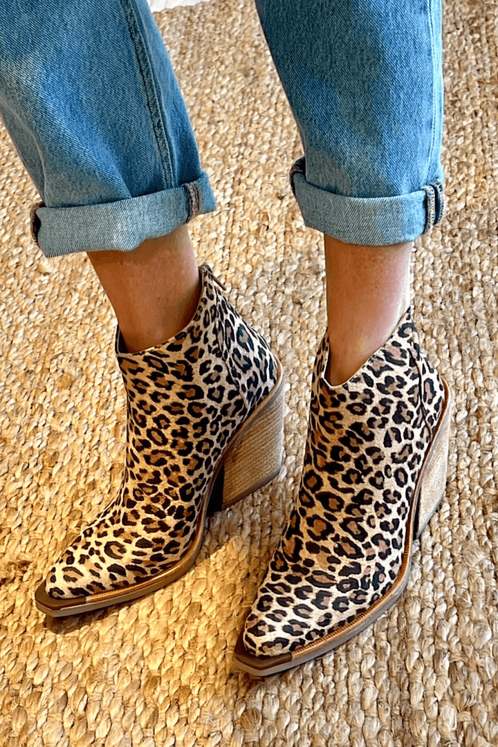 Sharp Toe Western Boot