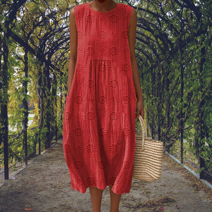 Orla Fiona | Elegant Sleeveless Dress With Pockets