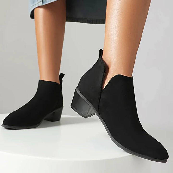 STUDIO | ANKLE BOOTS WITH PRINTED DESIGN