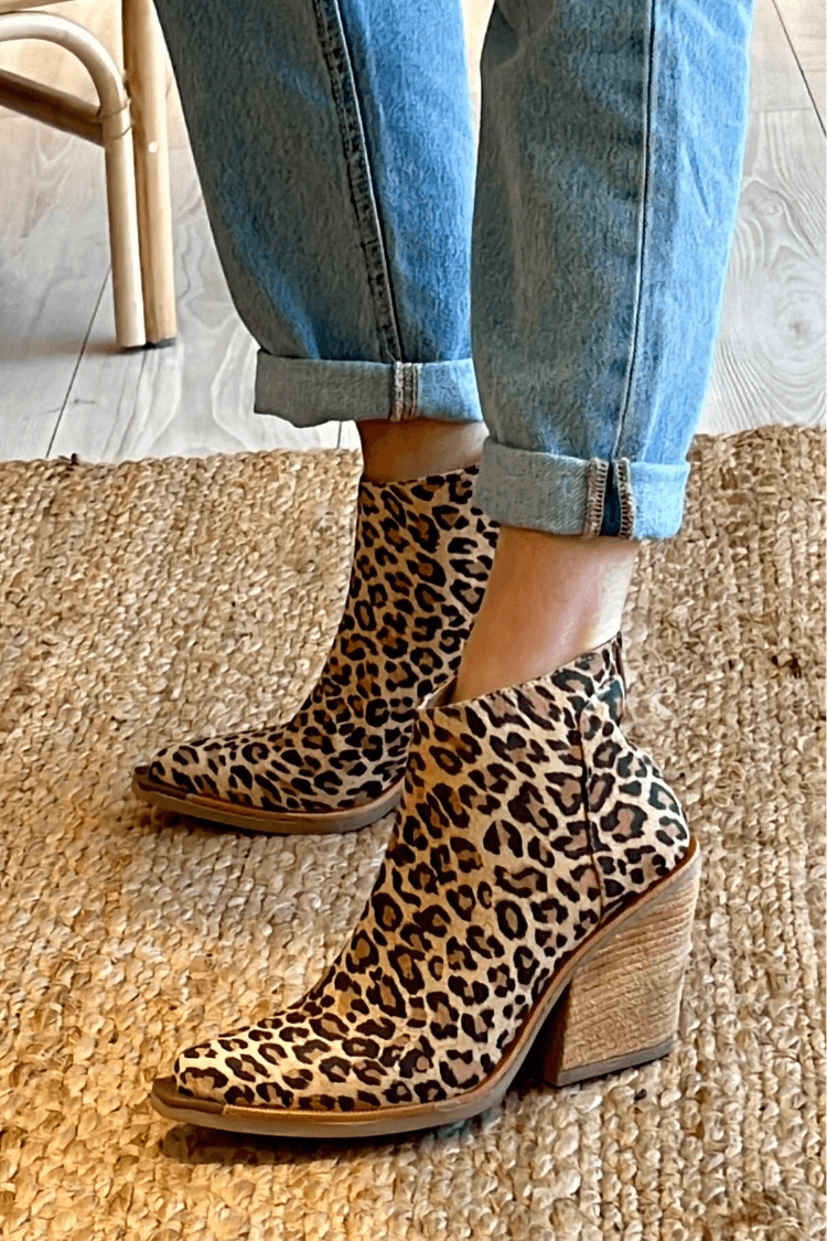 Sharp Toe Western Boot