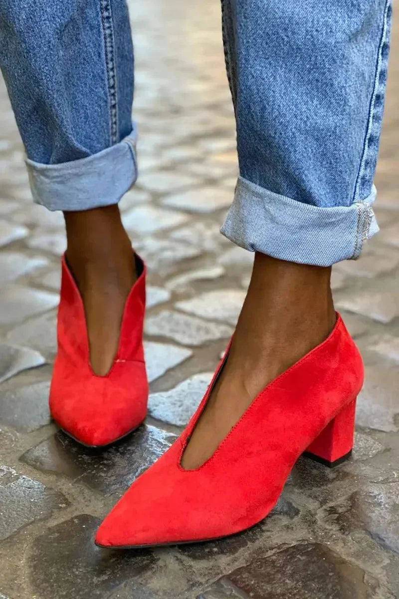 NORTHLINE STUDIO | Chic Block Heel Pumps