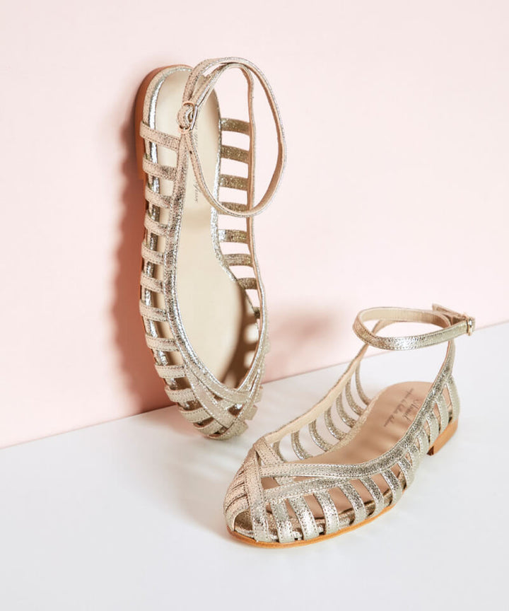 GIADA | Elegant woven ballerinas with ankle strap for a sophisticated style