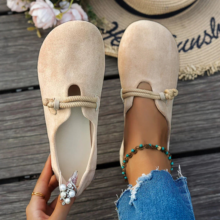 Lucienne - Elegant and Flexible Casual Shoes
